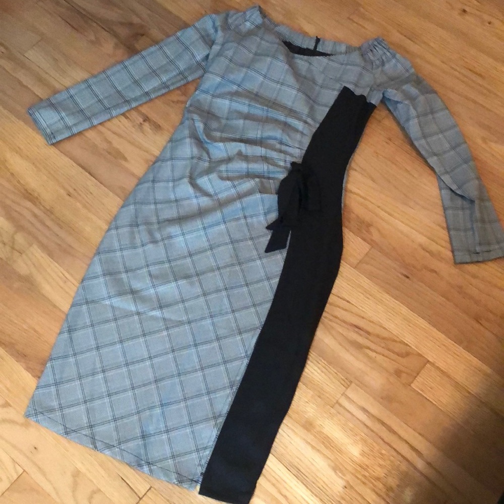 Small Plaid/Black with Bow dress